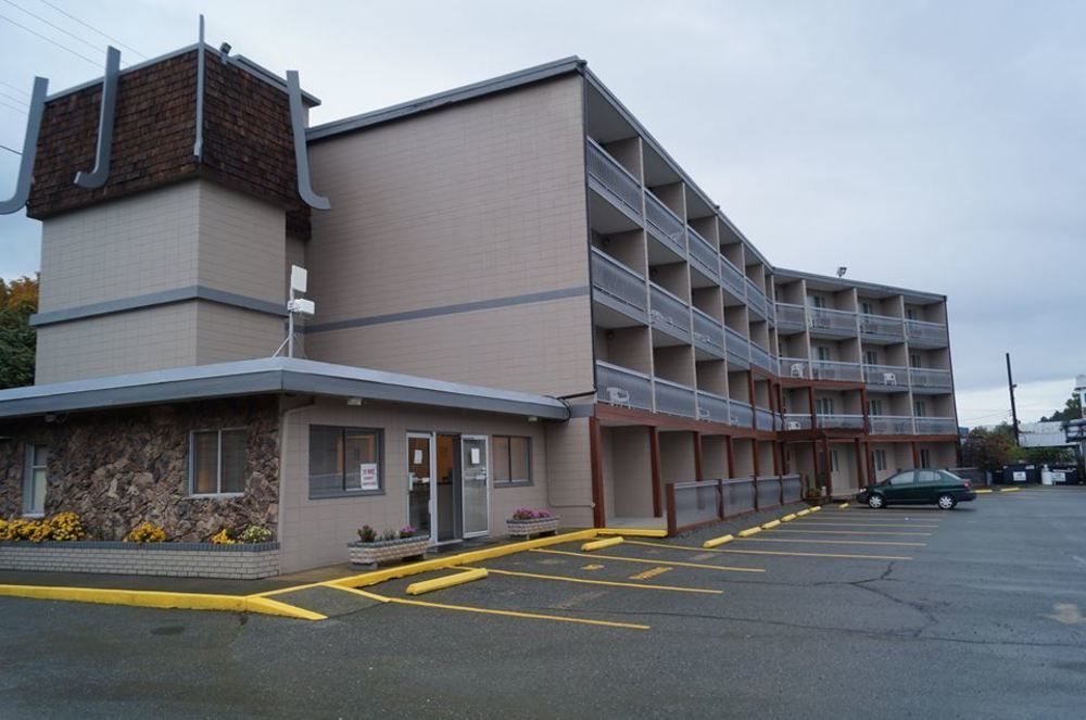 水滨套房酒店和小船停靠区 纳奈莫 外观 照片